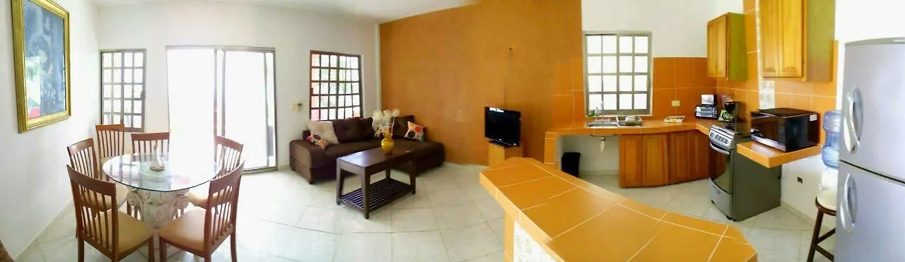 Mima's Village Cozumel 0*,  Messico